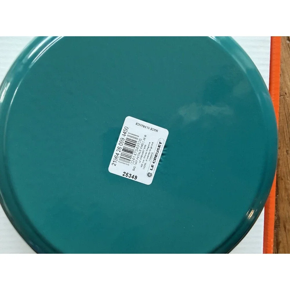 Le Creuset Signature Cast Iron Petal Shallow Casserole 2.25qt Riviera Blue NEW